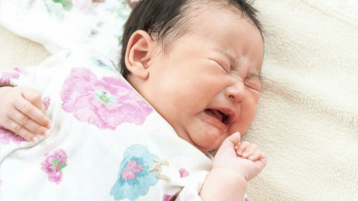 赤ちゃんが夜泣きをするのはなぜですか？原因を教えてください