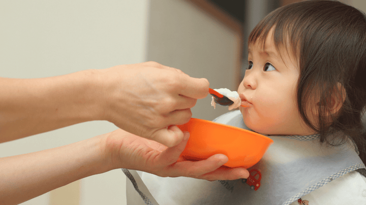 離乳食中期はいつから？食材や進め方を教えてください