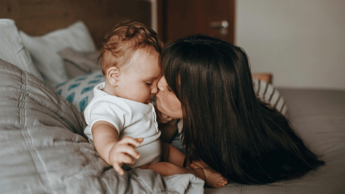 子どもに虫歯はうつりますか？キスや食器の共有による感染について教えてください