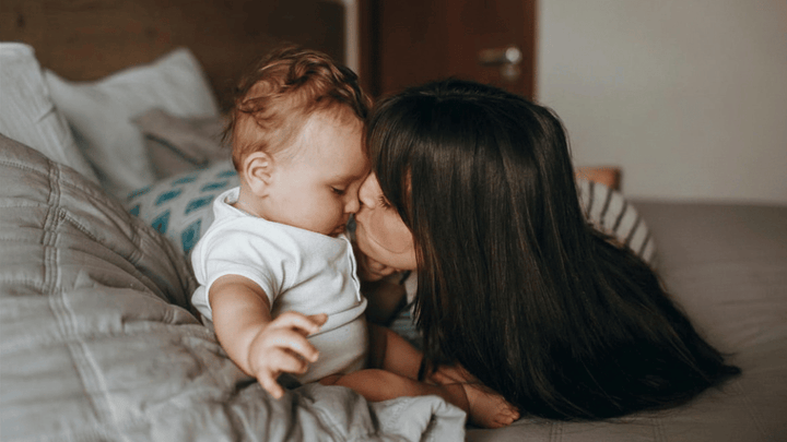 子どもに虫歯はうつりますか？キスや食器の共有による感染について教えてください