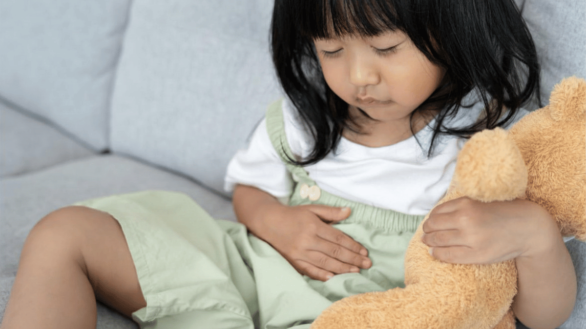 子どもの胃腸炎ではどんな症状が出ますか？嘔吐や下痢、発熱の特徴を教えてください
